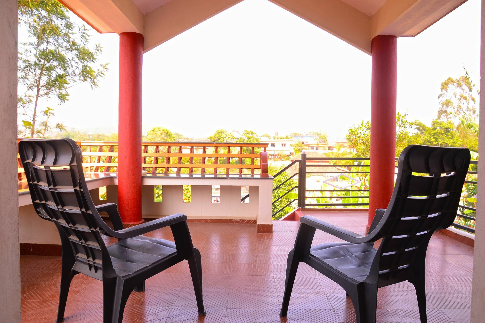 Coorg Girinivas Deluxe Homestay-Wi-Fi มาดิเครี ภายนอก รูปภาพ