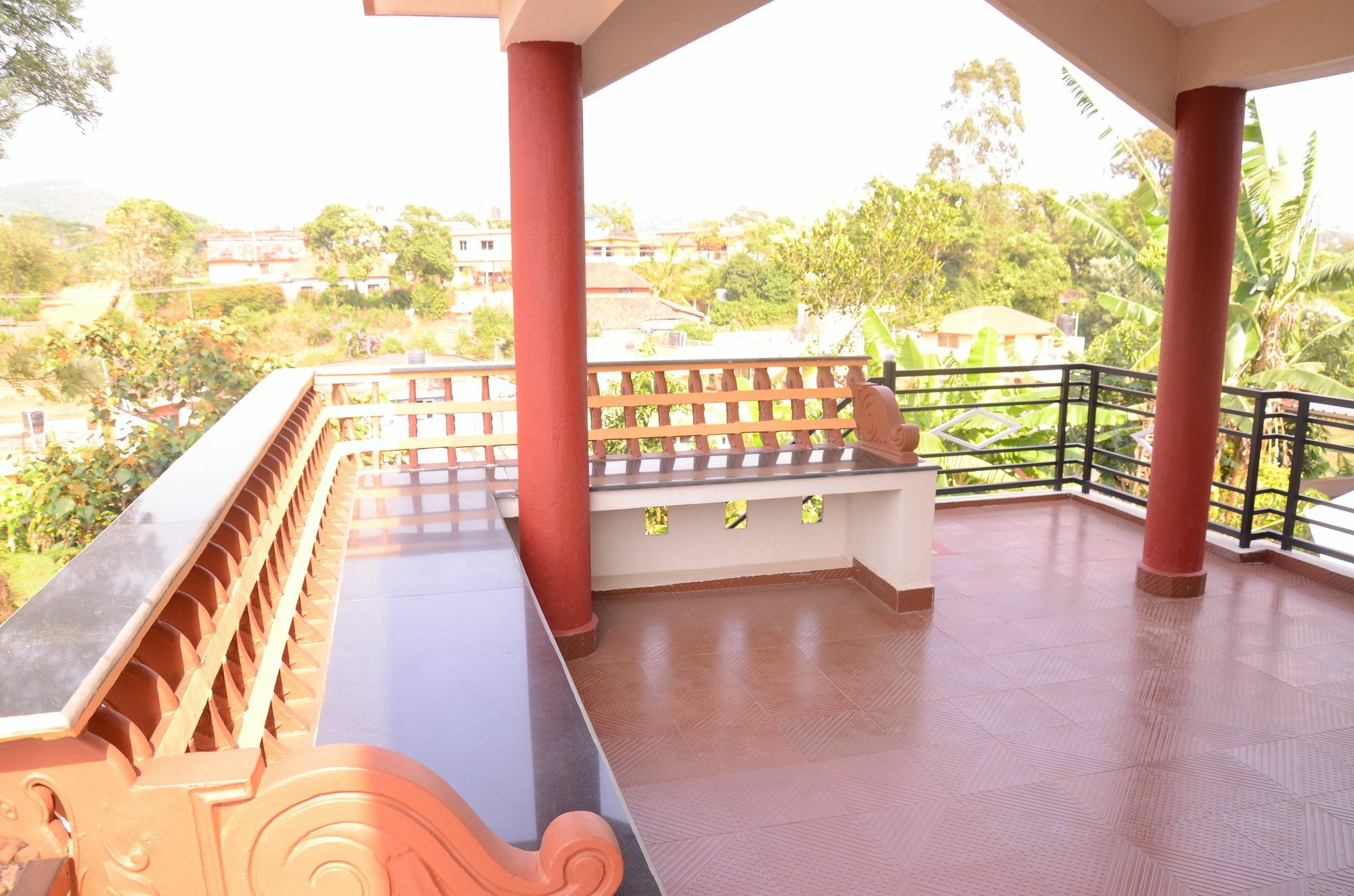 Coorg Girinivas Deluxe Homestay-Wi-Fi มาดิเครี ภายนอก รูปภาพ